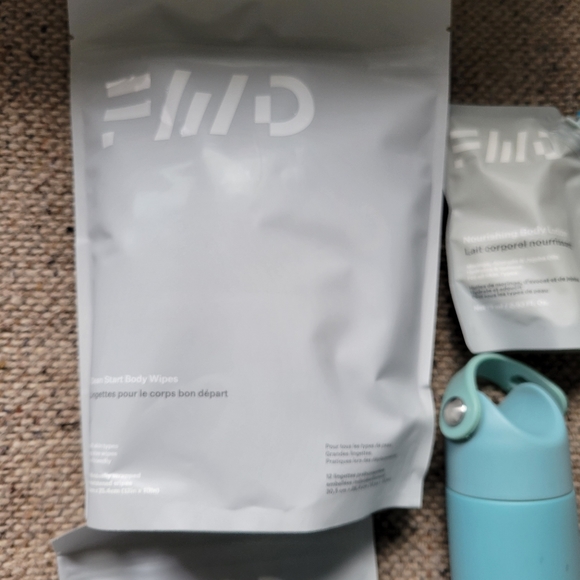 Forward with Design mauve backpack and beauty pack - Picture 10 of 10